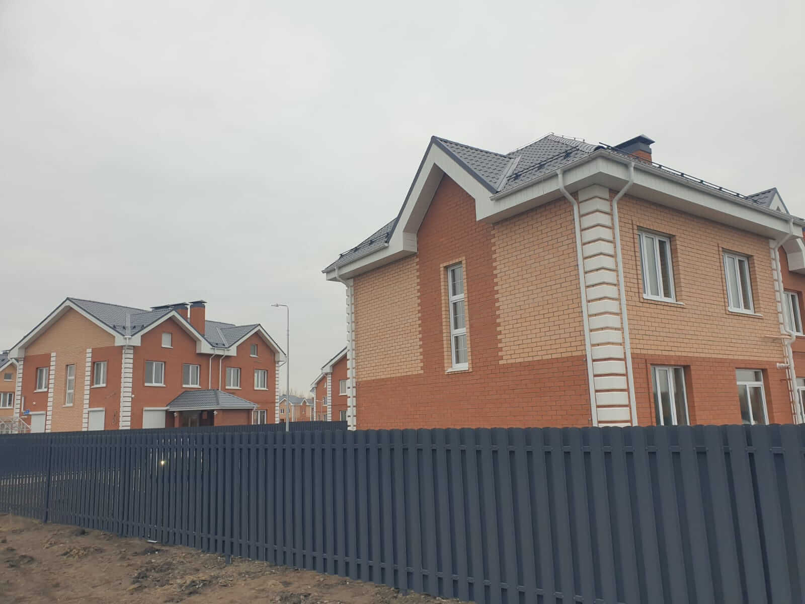 Забор из штакетника 230м Серый Графит фото1 в Керчи
